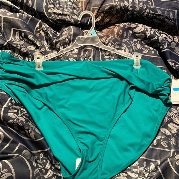 Time and Tru Women's Plus Size V-Wire Green Ocean - Picture 2 of 5